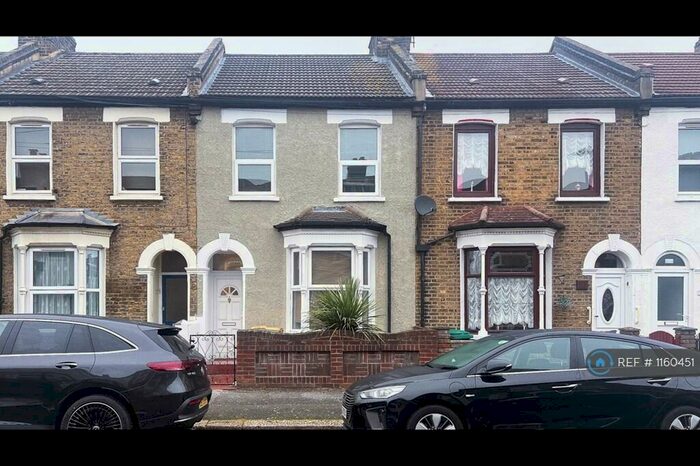 3 Bedroom Terraced House To Rent In Braemar Road, London, E13