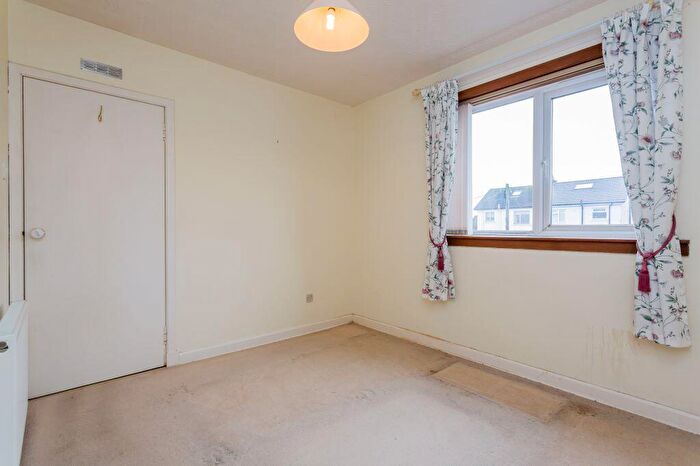 2 Bedroom Semi-Detached Villa For Sale In Glamis Avenue, Elderslie, PA5