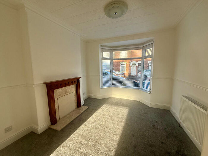 2 Bedroom End Of Terrace House To Rent In Steynburg Street, Hull, Yorkshire, HU9