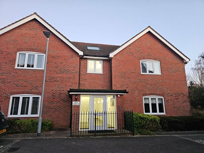 2 Bedroom Flat For Sale In Flat D, Fuggles Close, Headcorn, Ashford, Kent, TN27