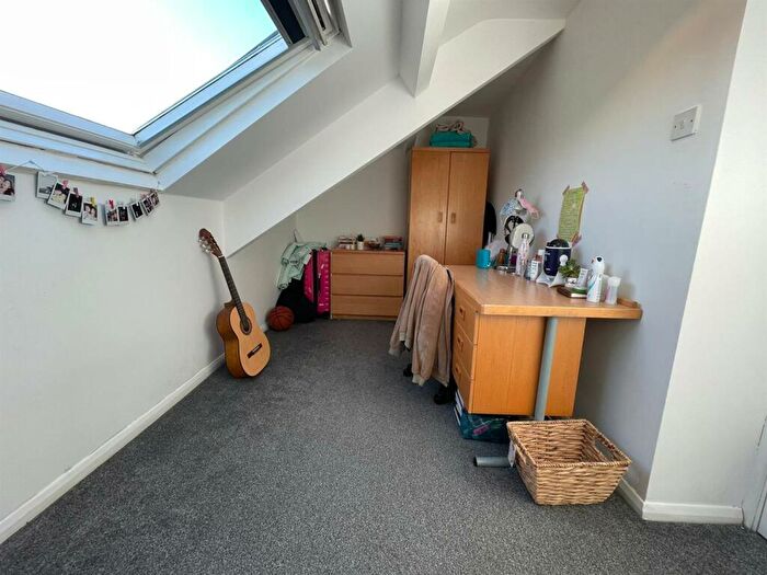 5 Bedroom Maisonette To Rent In Amble Grove, Sandyford, NE2