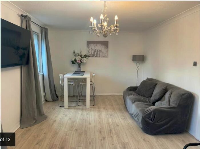 2 Bedroom Detached House To Rent In Wavel Palace, London, United Kingdom, SE26