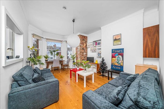 1 Bedroom Flat To Rent In Winchester Avenue, London, NW6