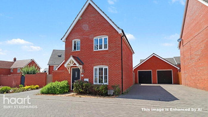 3 Bedroom Detached House For Sale In Preston Close, Bury St Edmunds, IP32