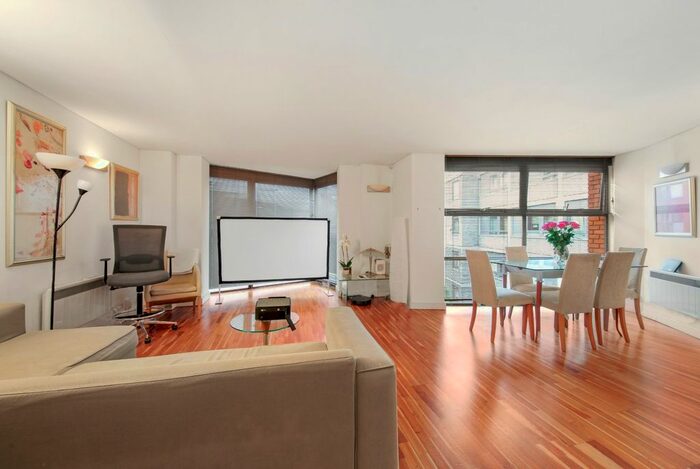 2 Bedroom Flat To Rent In Britton Street, Clerkenwell, EC1M