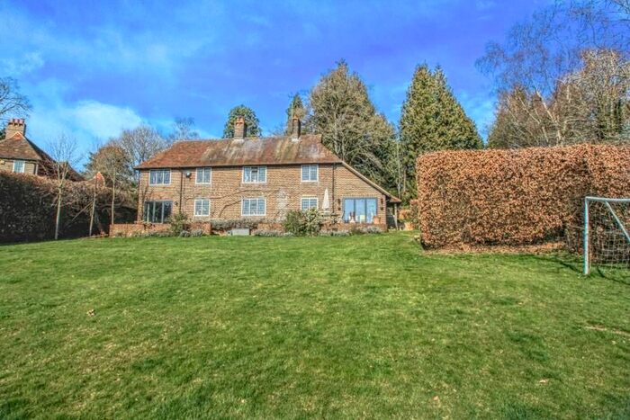 4 Bedroom Cottage To Rent In Cranleigh Road, Wonersh, Guildford, GU5