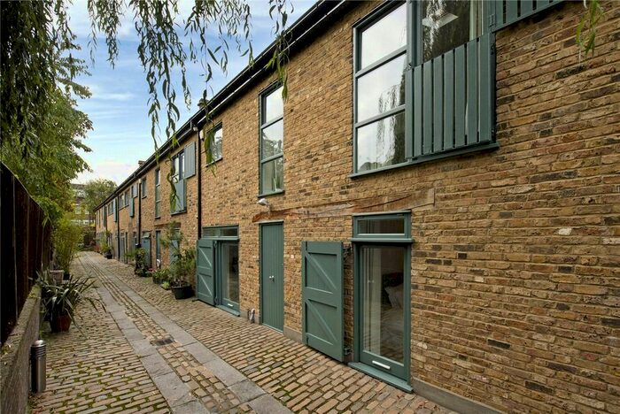2 Bedroom Property To Rent In Prices Mews, Kings Cross, N1