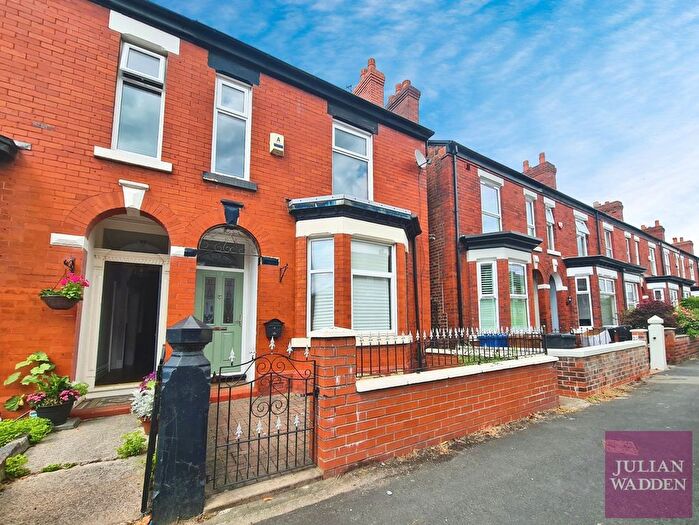 3 Bedroom Semi-Detached House To Rent In Fox Street, Stockport, Greater Manchester, SK3