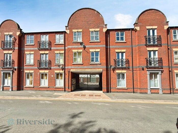2 Bedroom Apartment For Sale In Baker Street, Hull, HU2