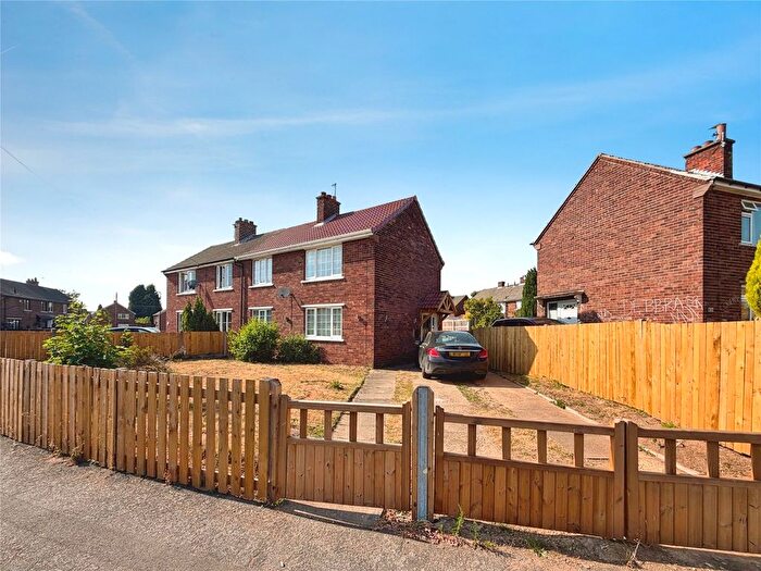 3 Bedroom Semi-Detached House For Sale In Scott Crescent, Edenthorpe, Doncaster, South Yorkshire, DN3