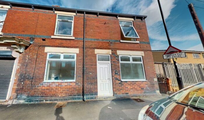 3 Bedroom Terraced House To Rent In Middle Lane, Clifton, Rotherham, S65