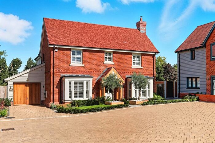 4 Bedroom Detached House For Sale In Theydon Meadows, Stapleford Tawney, RM4