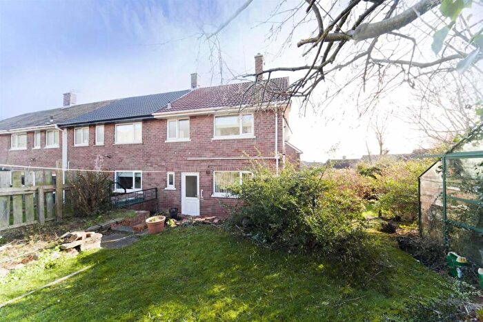 4 Bedroom Semi Detached House For Sale In Fulwell Road, Peterlee, SR8
