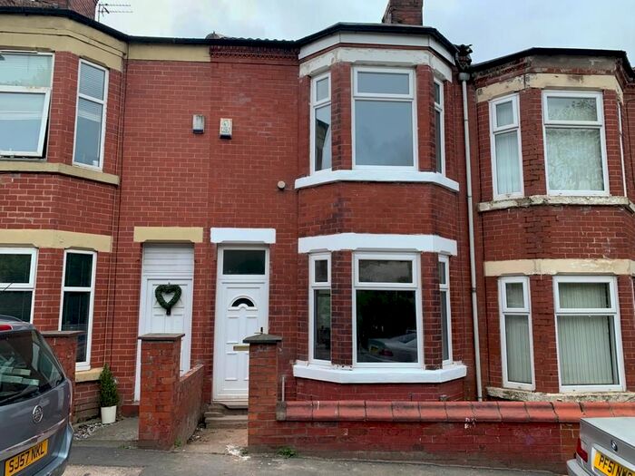 3 Bedroom Terraced House To Rent In Old Road, Manchester, M9