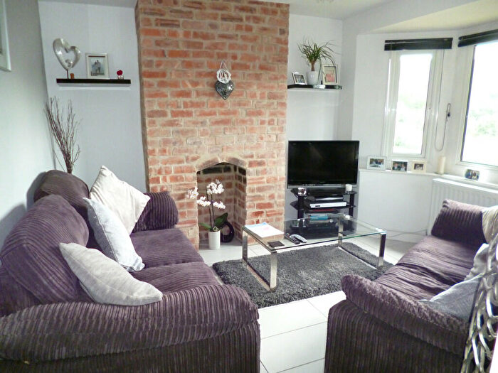 3 Bedroom Semi-Detached House To Rent In Bakewell Road, Matlock, DE4