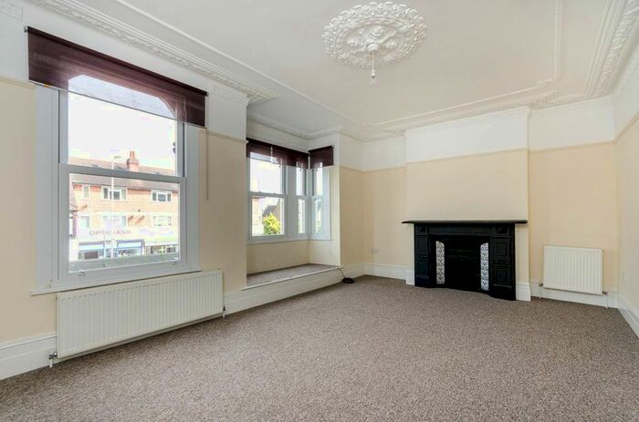 3 Bedroom Flat To Rent In Ewell Road, Surbiton KT6