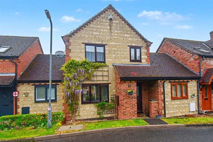3 Bedroom Terraced House For Sale In Manor Court, Middleton, Market Harborough, LE16