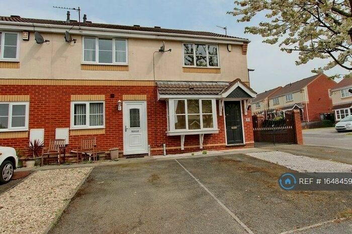 2 Bedroom Terraced House To Rent In Kings Close, Prestwich, Manchester, M25