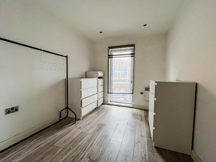 2 Bedroom Apartment For Sale In Taylorson Street South, Salford, Greater Manchester, M5