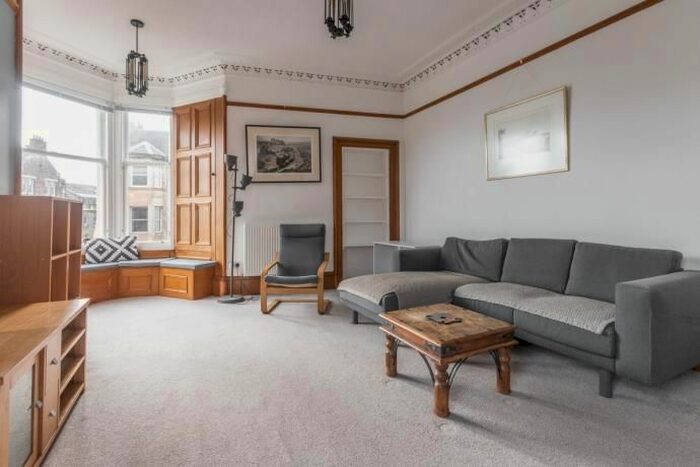 2 Bedroom Flat To Rent In Parkside Terrace, Edinburgh, EH16