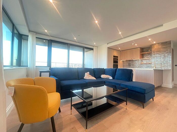 2 Bedroom Flat To Rent In Engine House Way, London, NW1