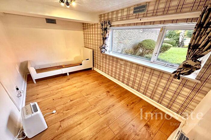2 Bedroom Apartment To Rent In Wolverhampton Road, Oldbury, B68