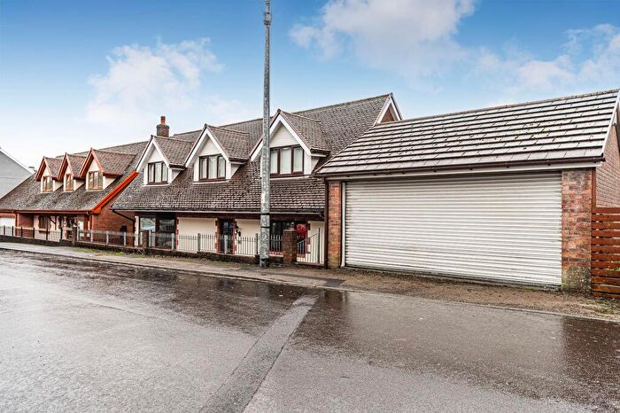 3 Bedroom Detached House For Sale In Marjorie Street, Tonypandy, CF40