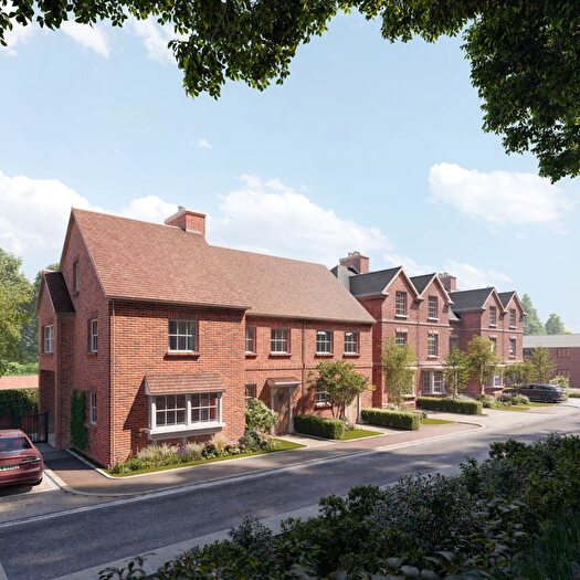 4 Bedroom Semi-Detached House For Sale In Station Road, Hungerford, RG17