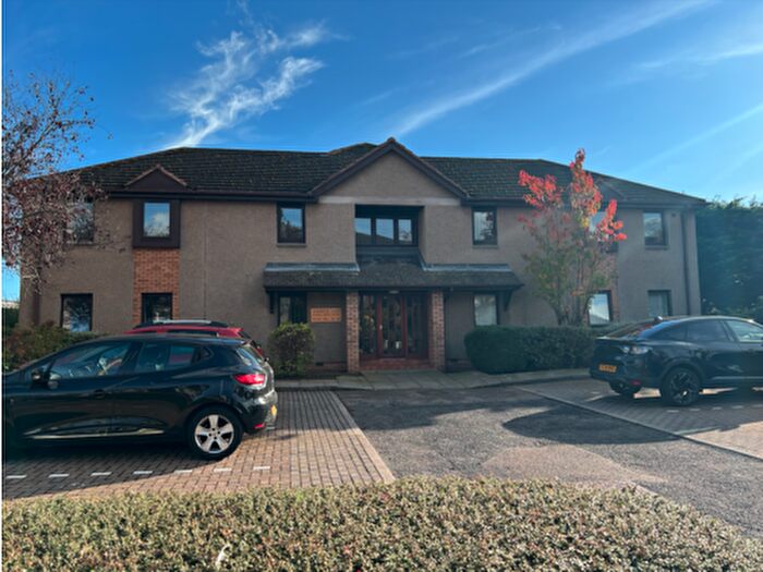 2 Bedroom Flat To Rent In Murray Street, Dundee, DD4