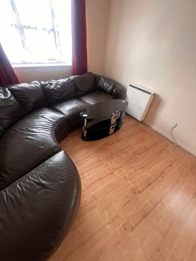 1 Bedroom Flat To Rent In Bellingham Court, IG11