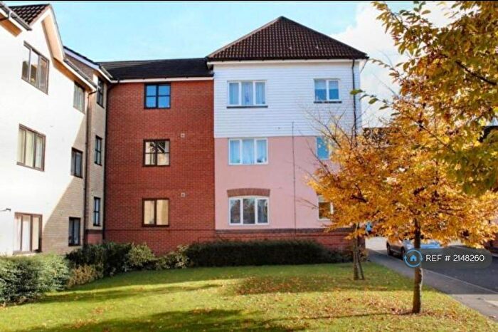 2 Bedroom Flat To Rent In Horn Book, Saffron Walden, CB11