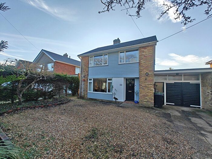 3 Bedroom Link Detached House For Sale In Stopples Lane, Hordle, Lymington, Hampshire, SO41