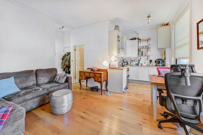 1 Bedroom Flat To Rent In Gunter Grove, London, SW10