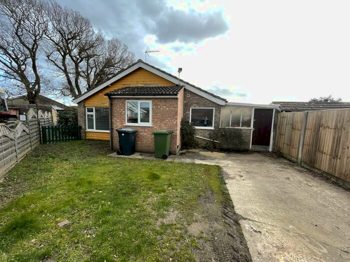 4 Bedroom Bungalow To Rent In King Georges Avenue, Rollesby, Great Yarmouth, NR29