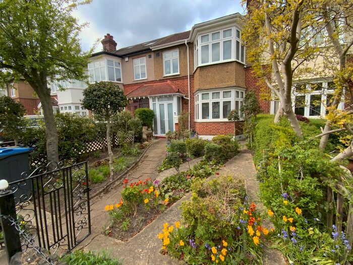 Houses for sale & to rent in SM4 5AH, Martin Way, Merton Park Morden