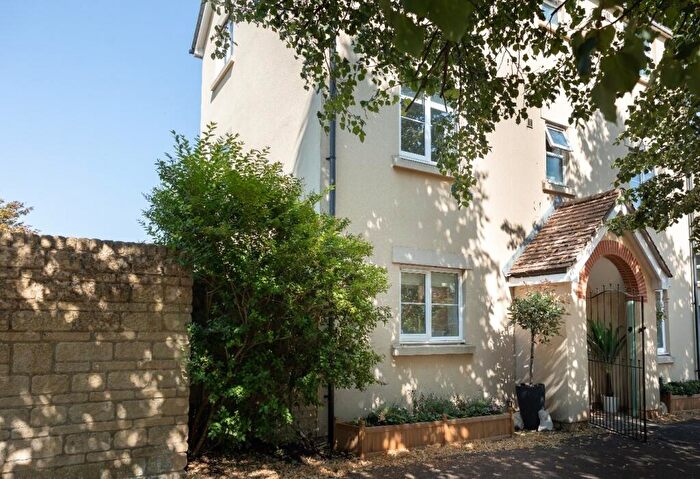 5 Bedroom Detached House For Sale In Freestone Way, Corsham, SN13