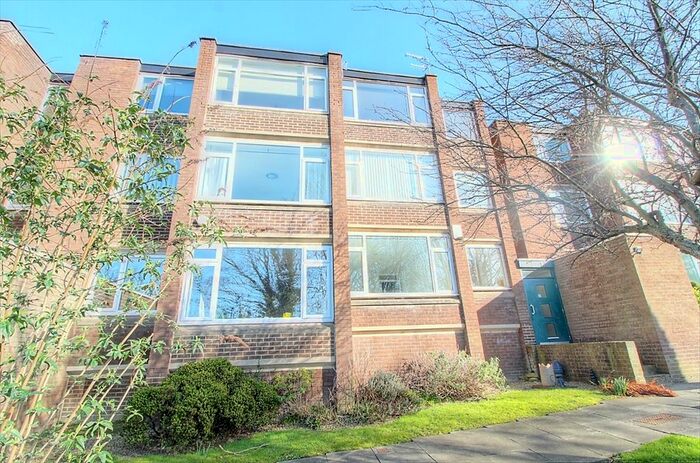 2 Bedroom Flat To Rent In Glenside Court, Breckenbeds Road, Gateshead, NE9
