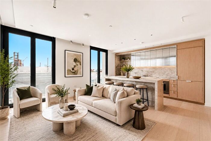 2 Bedroom Flat To Rent In Hanover Square, Mayfair, W1S