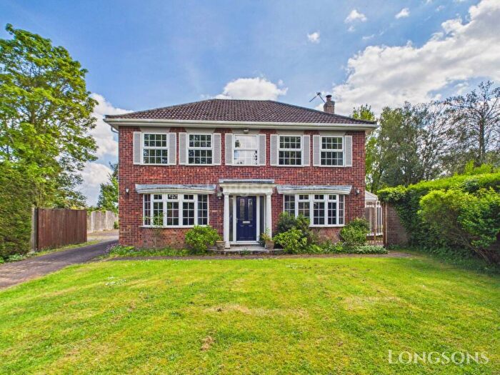 5 Bedroom Detached House For Sale In Norwich Road, Yaxham, NR19