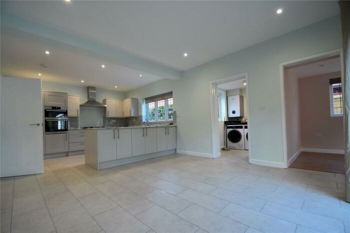 4 Bedroom House To Rent In Milton Avenue, Chalfont St. Peter, Gerrards Cross, SL9