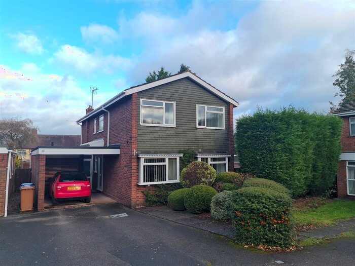 4 Bedroom Detached House To Rent In The Charters, Lichfield, WS13