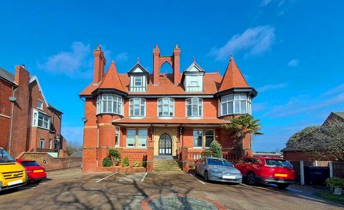 2 Bedroom Flat To Rent In Cambridge Road, Southport, PR9