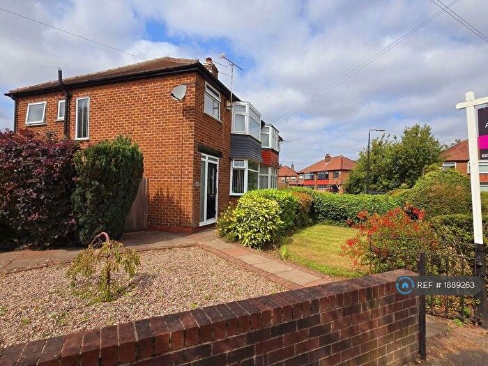 3 Bedroom Semi-Detached House To Rent In Manor Avenue, Sale, M33