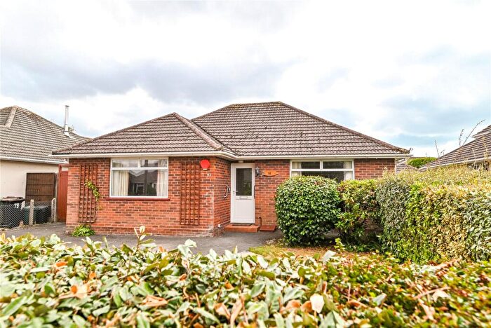 2 Bedroom Bungalow For Sale In Barton Drive, Barton On Sea, New Milton, Hampshire, BH25