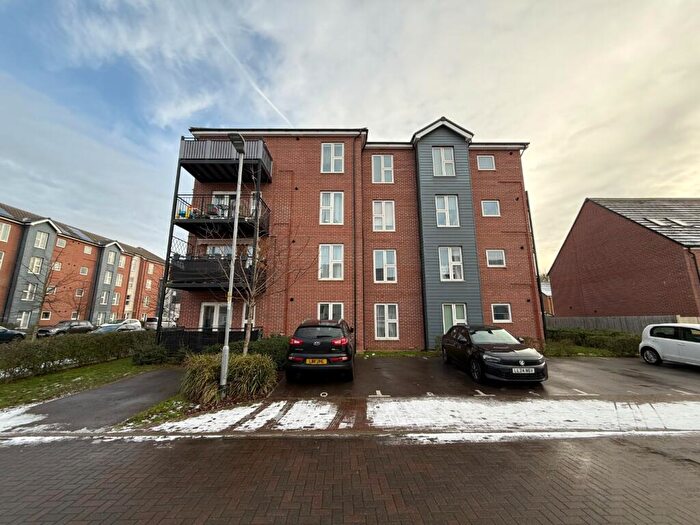 2 Bedroom Flat For Sale In Tilling Green, Dunstable, LU5