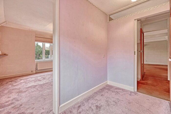2 Bedroom Bungalow For Sale In Foxborough Chase, Stock, CM4
