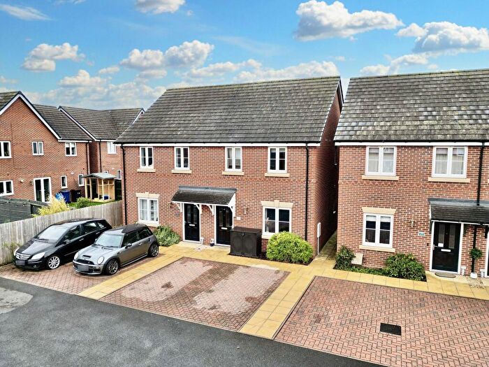 3 Bedroom Semi-Detached House For Sale In Gateway Avenue, Baldwins Gate, ST5