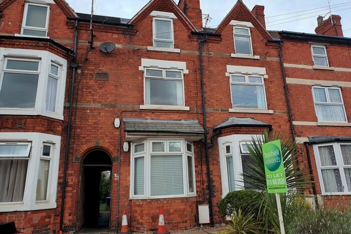2 Bedroom Flat To Rent In Station Terrace, Hucknall, Nottingham, NG15