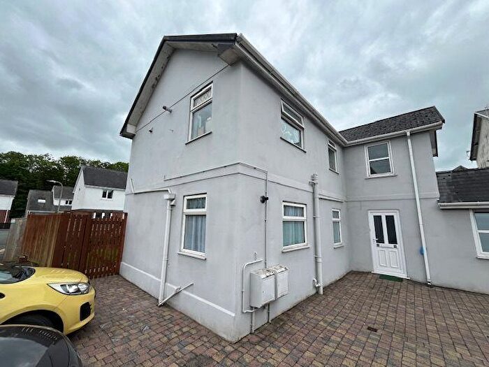 1 Bedroom Flat To Rent In Pentre Road, St.Clears, Carmarthenshire, SA33