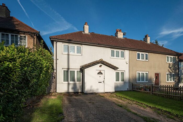 3 Bedroom Semi-Detached House For Sale In Pinner Road, Harrow, HA2